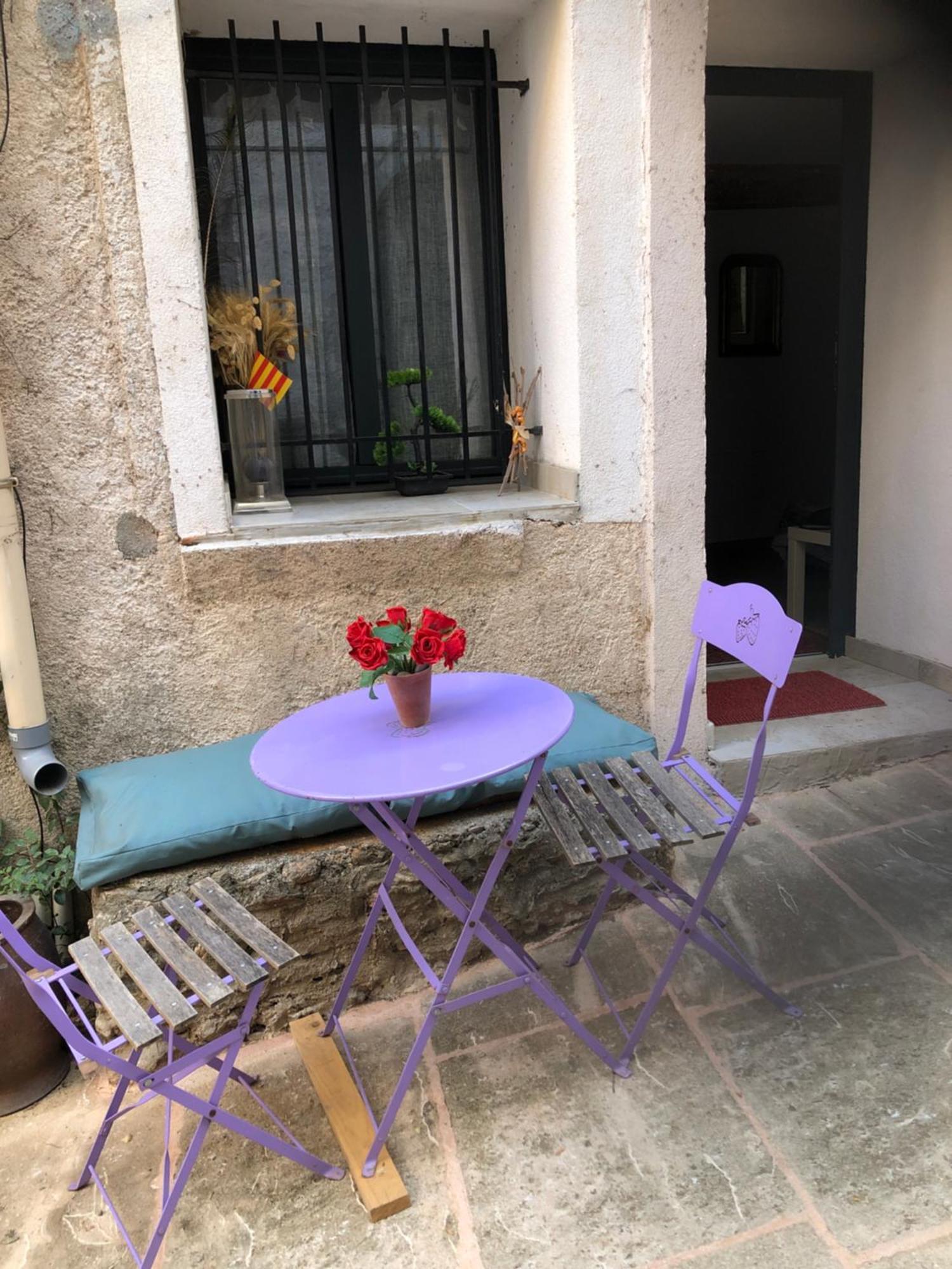 Logement neuf centre du village aux pieds du château Grimaud Exterior foto